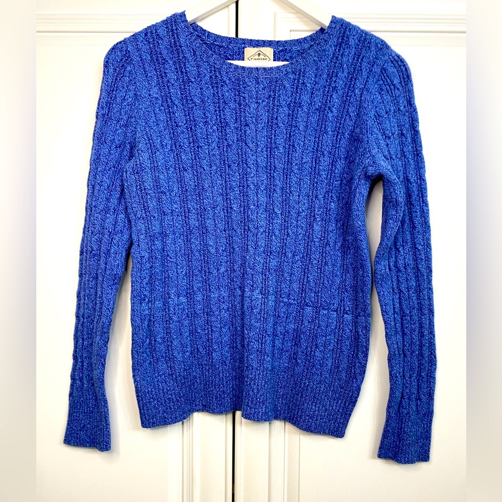 St John’s Bay Sz Medium Blue Crew Neck Cable Knit Sweater Preppy Shirt Top